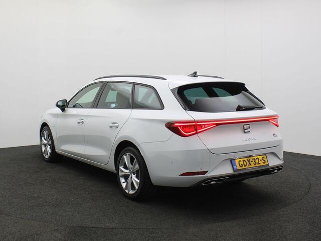Seat LEON Sportstourer FR Business Intense 1.4 TSI e-Hybrid 204pk DSG Automaat Adaptive cruise control, Navigatie, Achteruitrijcamera, Stuurwiel verwarmd, Elektrische achterklep
