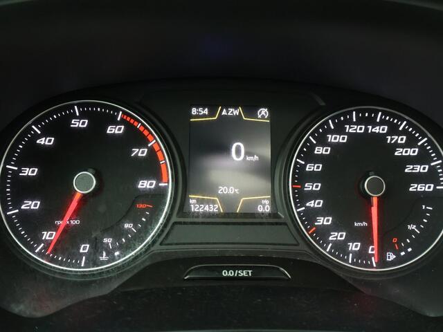 Seat LEON ST 1.4 EcoTSI FR Connect | 150 PK | Panorama dak | Multifunctioneel stuurwiel | Bluetooth | Spraakbediening | Cruise control | automatische verlichting | Inklapbare spiegels | Deurvergrendeling | Parkeersensoren | Climate | Dab+ | Navigatie FullMap | Appl