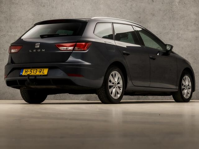 Seat LEON ST 1.5 TSI Sport 150Pk Automaat (NAVIGATIE, CLIMATE, CAMERA, KEYLESS, SPORTSTOELEN, TREKHAAK, PARKEERSENSOREN, CRUISE, NIEUWSTAAT)