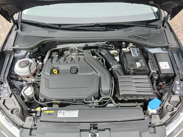 Seat LEON ST 1.5 TSI FR Business Intense + LED + Camera + Winter pakket, etc. 71.000 k.m.!