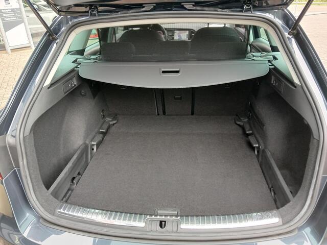 Seat LEON ST 1.5 TSI FR Business Intense + LED + Camera + Winter pakket, etc. 71.000 k.m.!