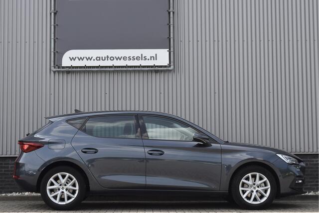 Seat LEON 1.5 TSI Style Adaptive cruise, Virtual cockpit, Camera