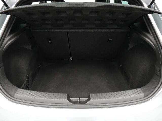 Seat LEON 1.5 TSI 150pk FR Business Intense Navigatie Camera Led Dab+ Carplay 89
