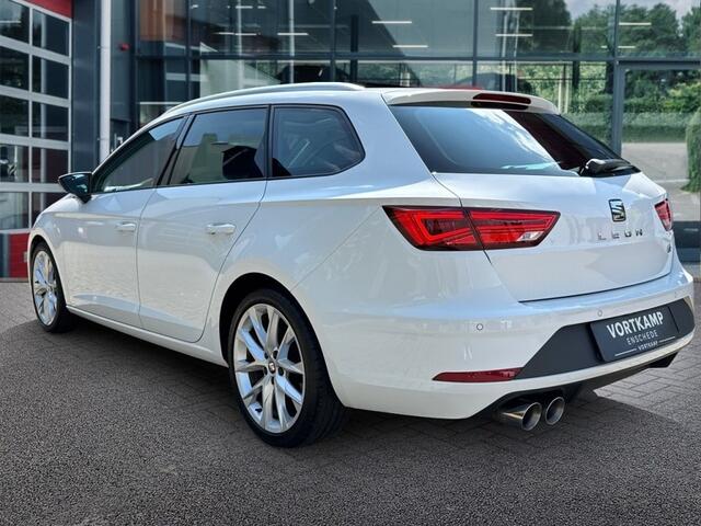 Seat LEON 1.4 TSI FR LINE PANO-DAK/CAMERA/STOELVERW/CRUISE/NAVI