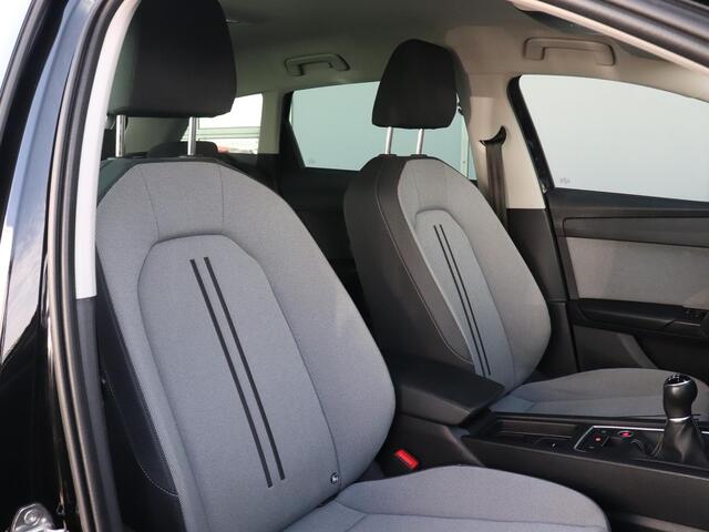 Seat LEON Sportstourer 1.0 TSI 110pk Style Business Intense | Achteruitrijcamera | Apple Carplay/Android Auto | Adaptieve Cruise Control |