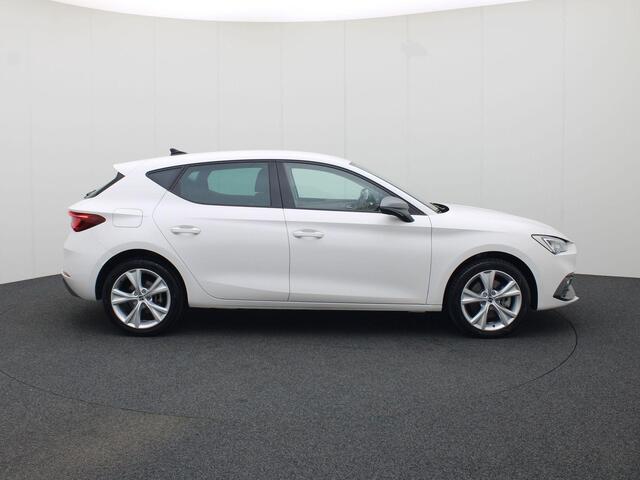 Seat LEON 1.4 TSIeHybrid 150kW/204PK PHEV FR DSG · Navigatie · Stoel- & stuurverwarming · LED