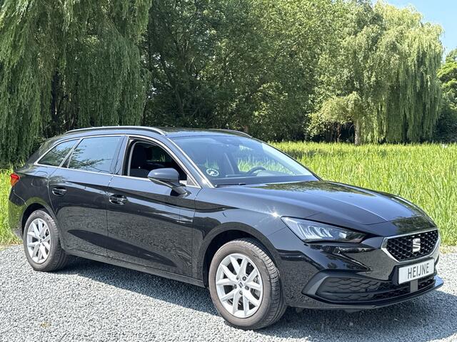 Seat LEON Sportstourer 1.0 eTSI DSG STYLE CAMERA/ACC/CARPLAY