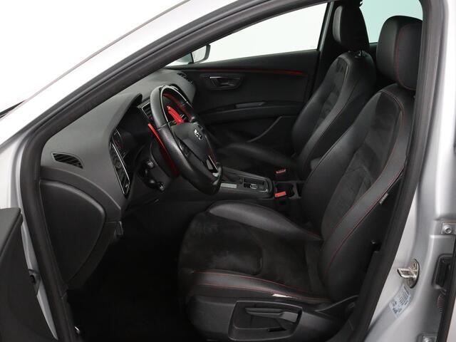 Seat LEON 1.4 TSI FR Xcellence | Panoramadak | Camera | Stoelverwarming | Half leder/Alcantara | Carplay | Full LED