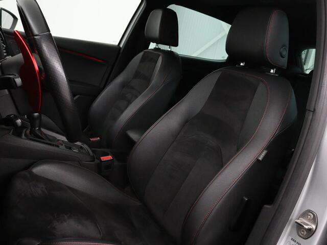 Seat LEON 1.4 TSI FR Xcellence | Panoramadak | Camera | Stoelverwarming | Half leder/Alcantara | Carplay | Full LED