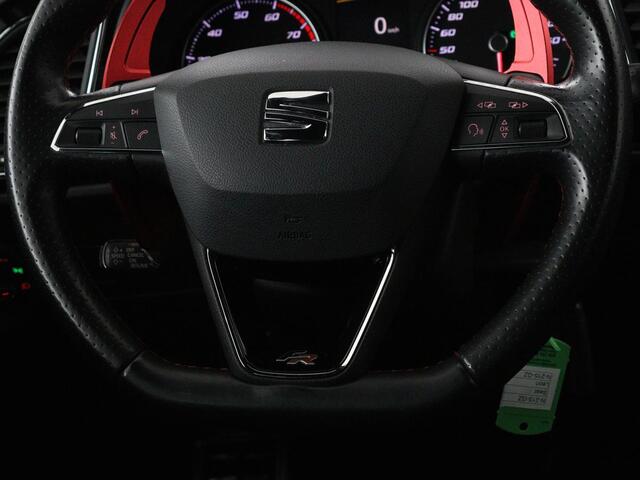 Seat LEON 1.4 TSI FR Xcellence | Panoramadak | Camera | Stoelverwarming | Half leder/Alcantara | Carplay | Full LED