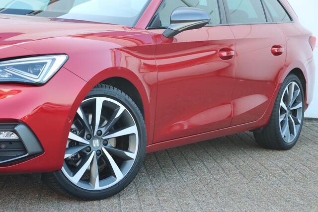 Seat LEON Sportstourer 1.5 eTSI FR Launch Edition