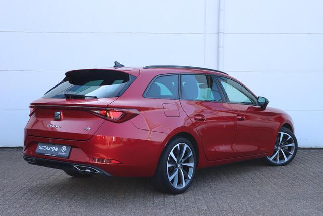 Seat LEON Sportstourer 1.5 eTSI FR Launch Edition