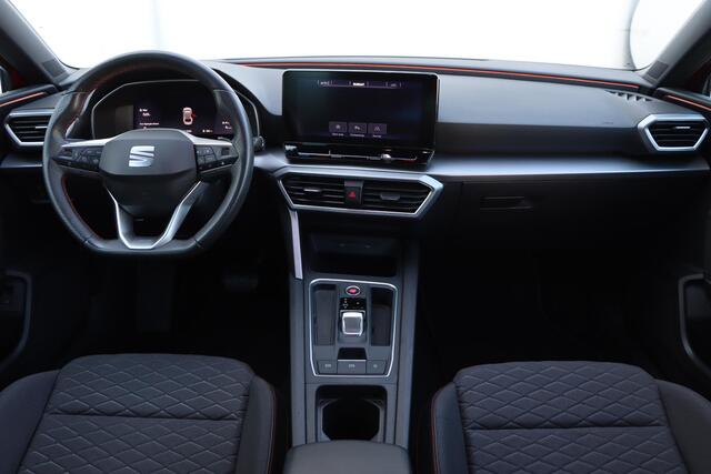 Seat LEON Sportstourer 1.5 eTSI FR Launch Edition