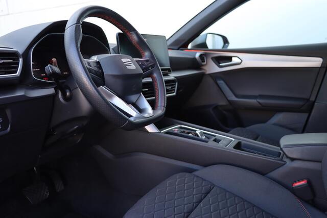 Seat LEON Sportstourer 1.5 eTSI FR Launch Edition
