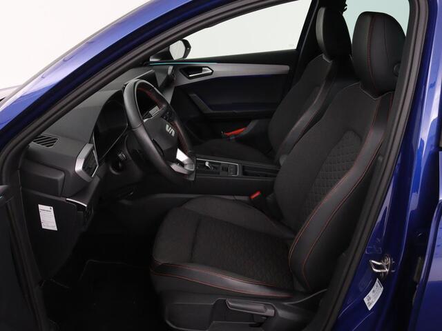 Seat LEON Sportstourer 1.4 TSI eHybrid PHEV FR Business Intense | Camera | Stoel & Stuurverwarming | Trekhaak | Carplay | Full LED | Sfeerverlichting