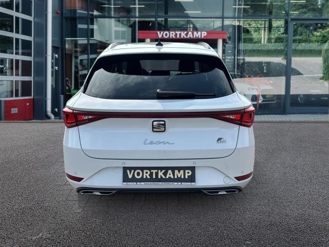 Seat LEON 1.4 TSI DSG FR E-HYBRID TREKHAAK/NAVI/CARPLAY/PDC/ACC/STOEL-STUURVERW