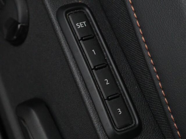 Seat LEON 1.4 e-Hybrid Limited | Panoramadak | Camera | Adaptive cruise | Carplay | Memory | Stoel & Stuurverwarming