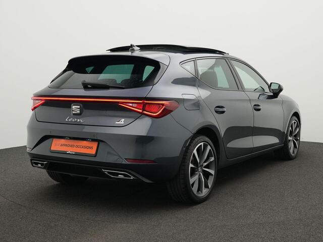 Seat LEON 1.4 TSI 204 pk DSG eHybrid PHEV FR | Panoramadak | Adaptief onderstel | Stuur-/stoelverwarming | Achteruitrijcamera | Navigatie