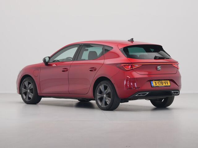Seat LEON 1.4 TSI eHybrid PHEV 204pk FR Navigatie Camera Acc Led Carplay Sideassist Stoelverwarming