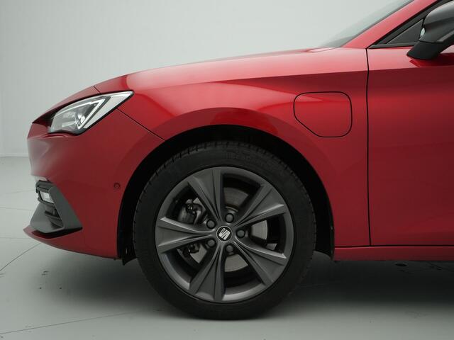 Seat LEON 1.4 TSI eHybrid PHEV 204pk FR Navigatie Camera Acc Led Carplay Sideassist Stoelverwarming
