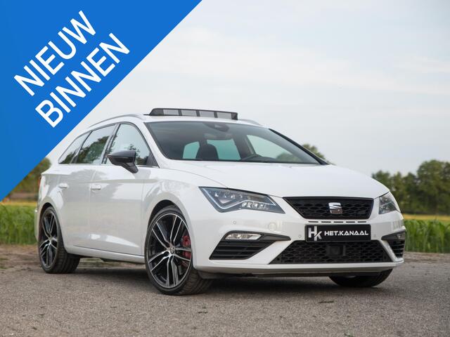 Seat LEON ST 2.0 CUPRA 300 4DRIVE Pano Schaal ACC