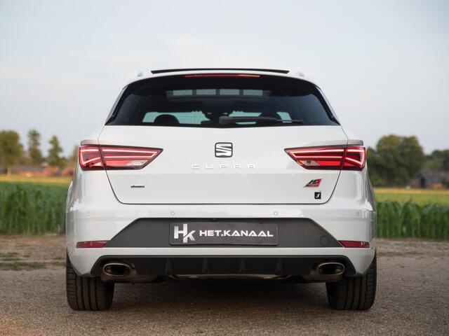 Seat LEON ST 2.0 CUPRA 300 4DRIVE Pano Schaal ACC