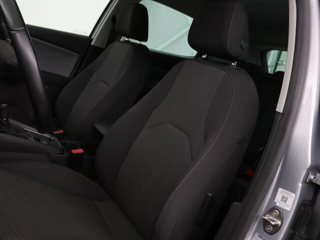 Seat LEON 1.0 EcoTSI Style Business Intense | 1e eigenaar | DSG automaat | Camera | Stoelverwarming | Carplay | Virtual cockpit