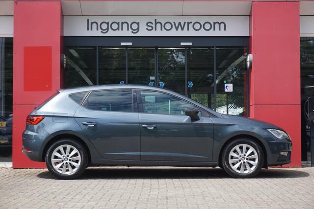 Seat LEON 1.6 TDI Style Business Intense | Origineel NL | Cruise Control | Navigatie | Airco | 16'' LM |
