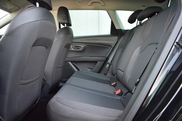 Seat LEON ST 1.4 TSI 150pk FR LED | Half Leder | Sportstoelen | Full Map Navi | Carplay | Trekhaak