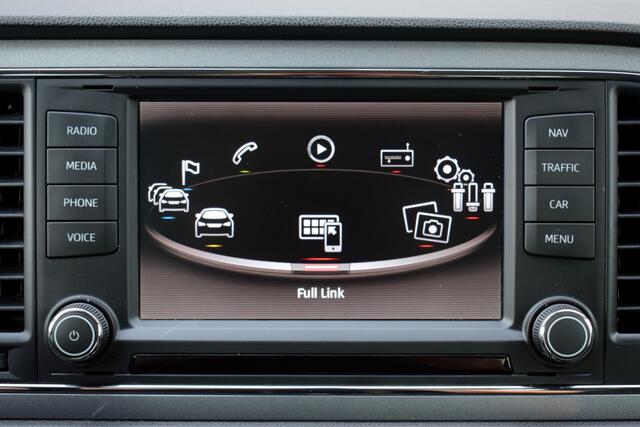 Seat LEON ST 1.4 TSI 150pk FR LED | Half Leder | Sportstoelen | Full Map Navi | Carplay | Trekhaak