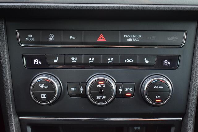 Seat LEON ST 1.4 TSI 150pk FR LED | Half Leder | Sportstoelen | Full Map Navi | Carplay | Trekhaak