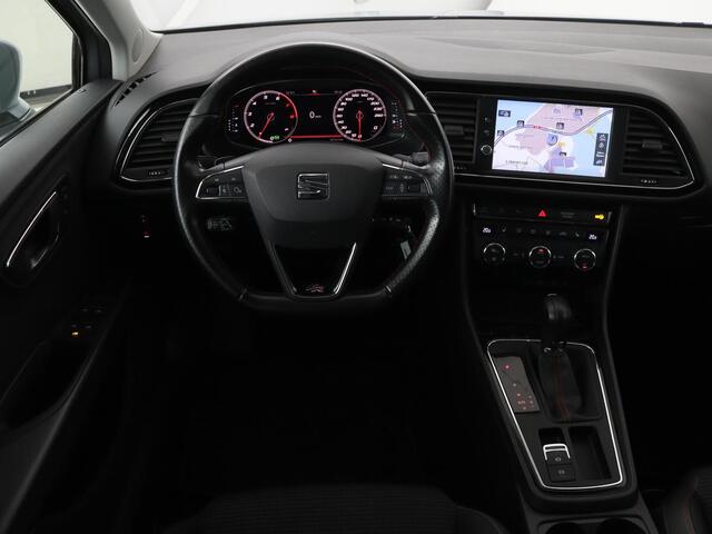Seat LEON 1.5 TSI FR Business Intens | Stoelverwarming | Trekhaak | Adaptive cruise | Carplay | Virtual Cockpit | Full LED | Sfeerverlichting | Navigatie