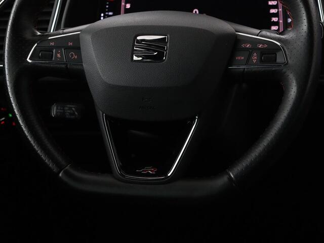 Seat LEON 1.5 TSI FR Ultimate Edition Black | Panoramadak | Stoelverwarming | Beats Audio | Virual Cockpit | Adaptive cruise | Full LED | Leder/Alcantara | Keyless | Navigatie | Sfeerverlichting