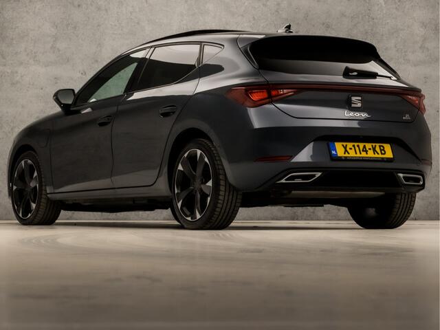 Seat LEON 1.4 TSI FR Sport eHybrid PHEV 204Pk Automaat (SCHUIFDAK, APPLE CARPLAY, MEMORY SEATS, LEDER/ALCANTARA, STUUR/STOELVERWARMING, CAMERA, SPORTSTOELEN, ADAPTIVE CRUISE, GETINT GLAS, NIEUWSTAAT)