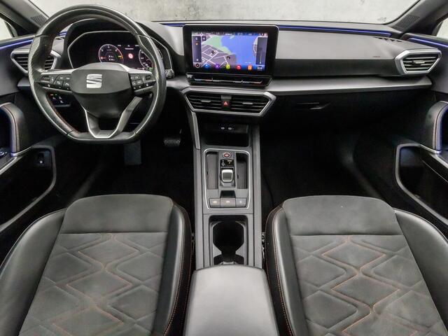 Seat LEON 1.4 TSI FR Sport eHybrid PHEV 204Pk Automaat (SCHUIFDAK, APPLE CARPLAY, MEMORY SEATS, LEDER/ALCANTARA, STUUR/STOELVERWARMING, CAMERA, SPORTSTOELEN, ADAPTIVE CRUISE, GETINT GLAS, NIEUWSTAAT)