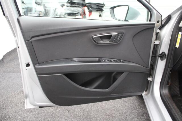 Seat LEON ST 1.0 EcoTSI Style Connect nette station met trekhaak