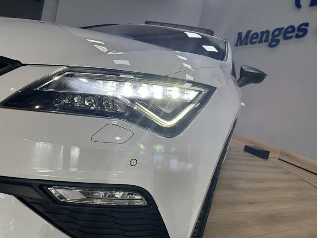 Seat LEON ST 1.5 TSI FR Ultimate Edition Black Airco ECC | Panorama | Virtual | Camera | Adaptive Cruise | Trekhaak | LED | Beats | Isofix | NAP