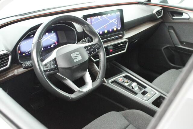 Seat LEON Sportstourer 1.4 TSI 204pk eHybrid PHEV Xcellence Trekhaak Camera Keyless Stoelverwarming Virtual Cockpit Navigatie