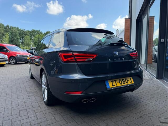 Seat LEON 1.5 TSI FR Bus. Intense,Keyless,Adapt Cruise,Carplay,Clima,Half Leer