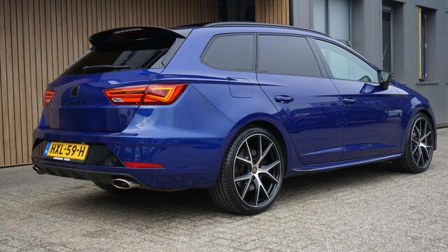 Seat LEON ST Cupra 2.0 TSI 290PK Performance Pano.Dak Beats Virtual Cockpit Brembo *Black Edition* Schaalstoelen *Mystic Blue Metallic* 78952km!