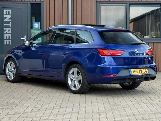 Seat LEON 1.0 TSI FR Pano Led Trekhaak Camera Stoelverw.