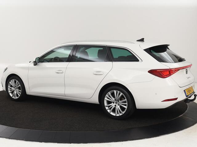 Seat LEON 1.5 TSI Style Launch Edition | Trekhaak | Camera | Adaptive cruise | Carplay | Parkeerhulp | Navigatie | Full LED