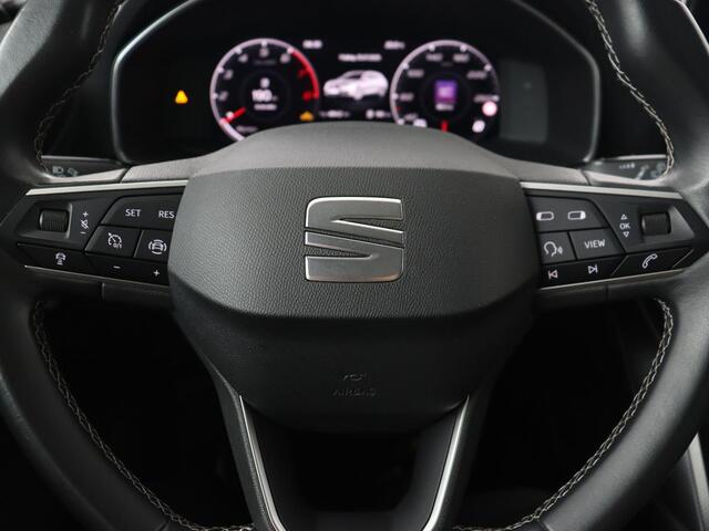 Seat LEON 1.5 TSI Style Launch Edition | Trekhaak | Camera | Adaptive cruise | Carplay | Parkeerhulp | Navigatie | Full LED