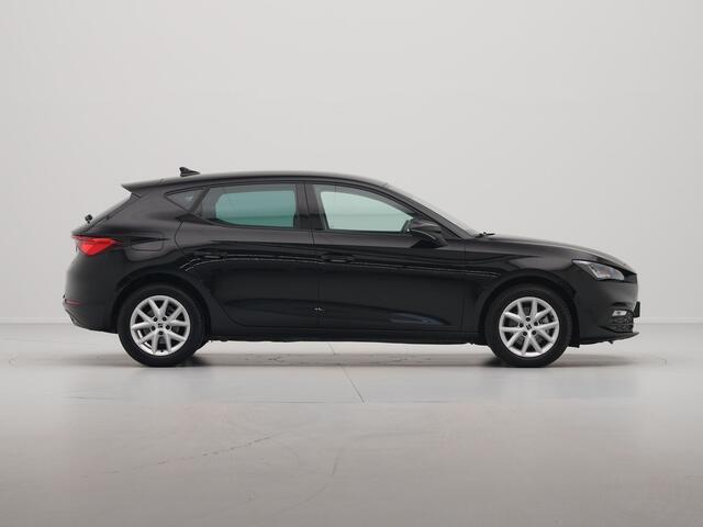 Seat LEON 1.0 TSI 110pk Style Business Intense Navigatie Pdc Clima Acc 318