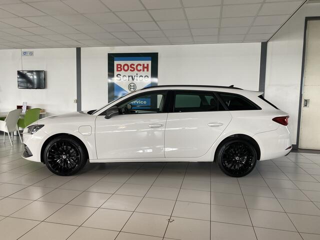 Seat LEON 1.4 TSI eHybrid PHEV FR Virtual cockpit / Camera / Navi / Trekhaak