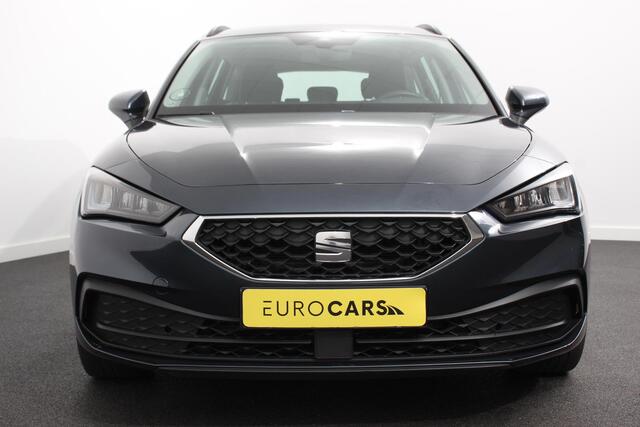 Seat LEON Sportstourer 1.5 eTSI 150pk DSG Style Navigatie Apple Carplay/Android Auto Parkeersensor achter Adaptive Cruise Control Stoelverwarming