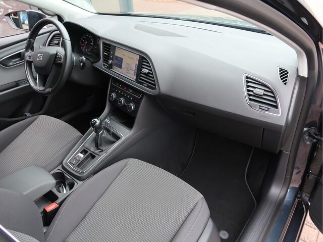 Seat LEON 1.0 EcoTSI Style Business Intense | Cruise | Climate | Stoelverwarming | Parkeersensoren |