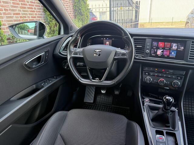 Seat LEON 1.5 TSI FR Virtual/Adaptieve/keyless/Stoelverw