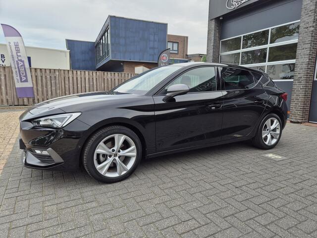 Seat LEON 1.5 eTSI FR Business Intense