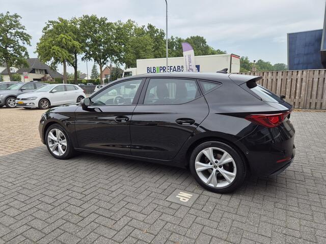 Seat LEON 1.5 eTSI FR Business Intense